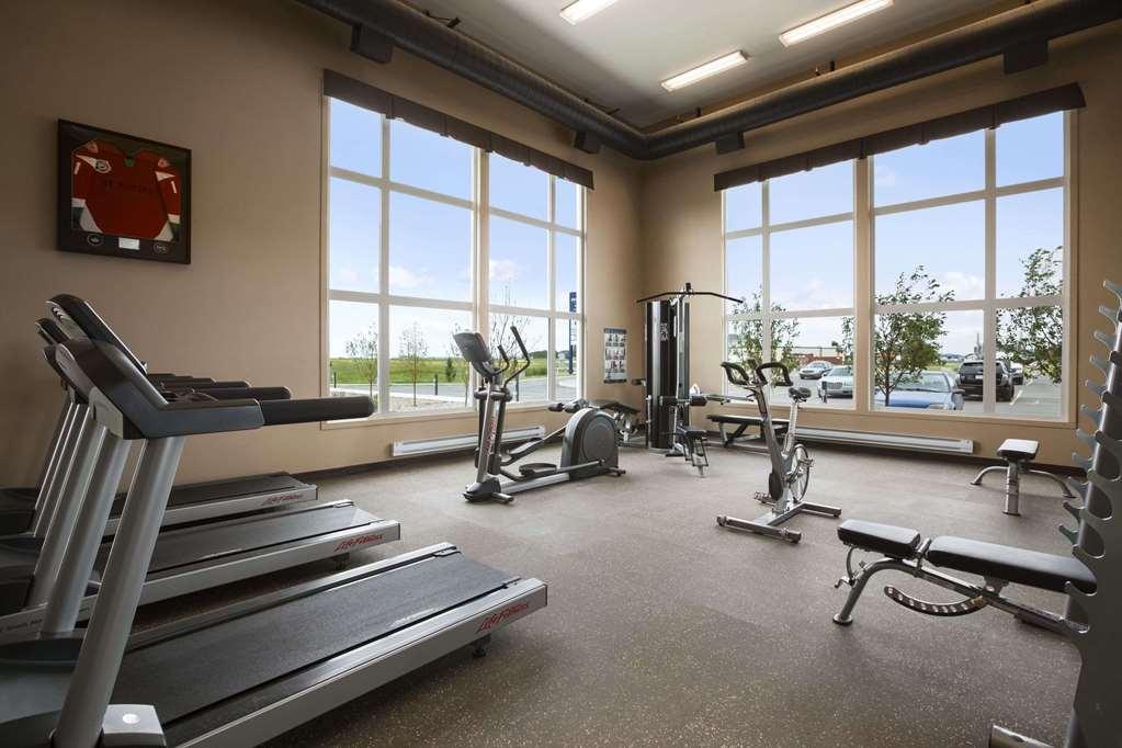 Microtel Inn And Suites By Wyndham Weyburn Удобства фото